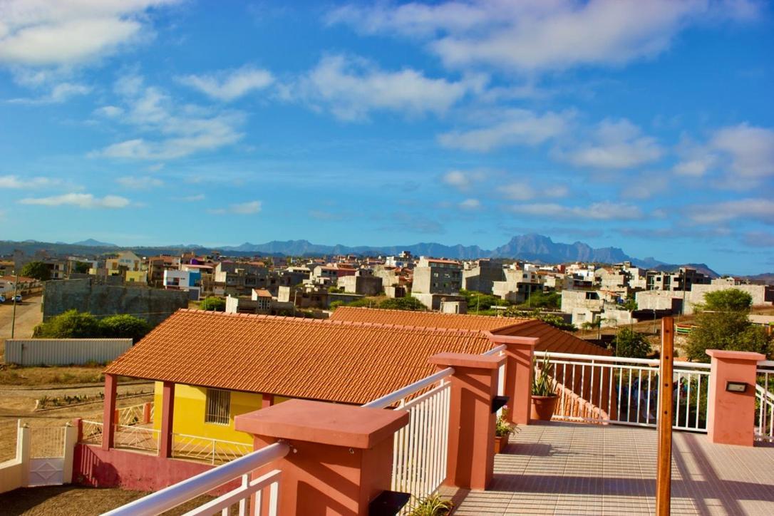 Pensione Casa Da Amizade B&B Pedra Badejo  Exterior photo